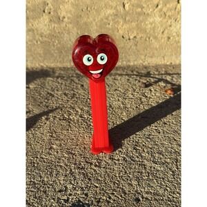 2018 VALENTINES DAY RED HEART PEZ DISENSER